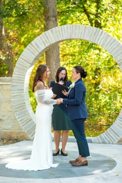 Nicole & Taylor